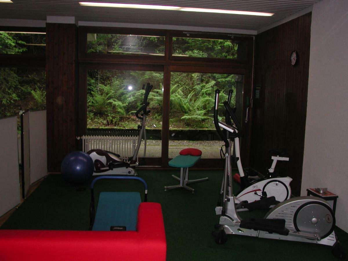 Gemuetliche 1Z Fewo In Schoenwald Mit Balkon, Schwimmbad, Sauna, Fitness Bagian luar foto
