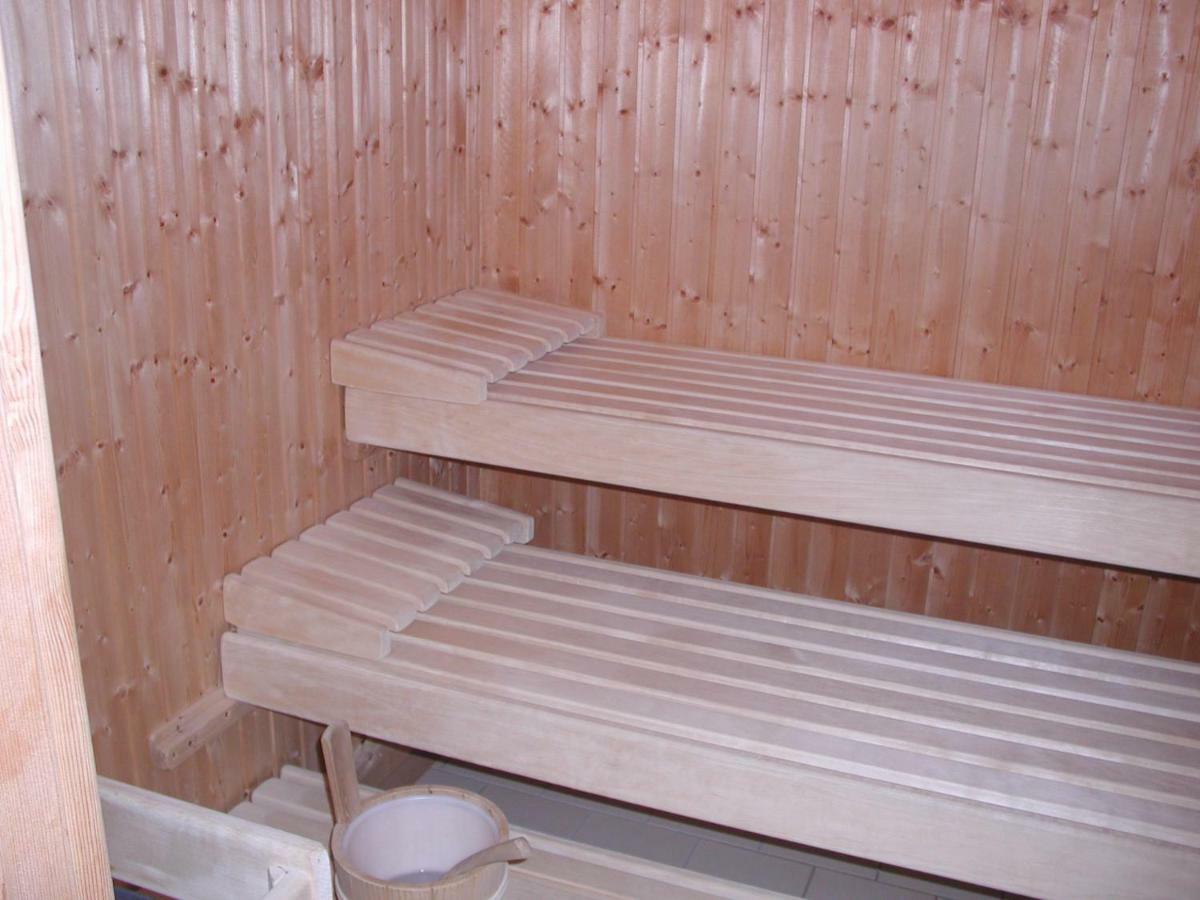 Gemuetliche 1Z Fewo In Schoenwald Mit Balkon, Schwimmbad, Sauna, Fitness Bagian luar foto