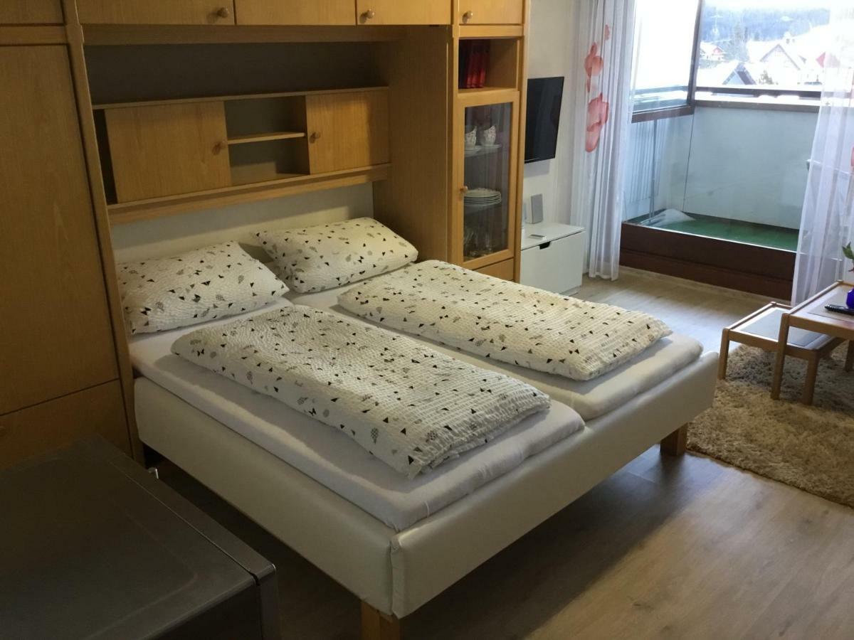 Gemuetliche 1Z Fewo In Schoenwald Mit Balkon, Schwimmbad, Sauna, Fitness Bagian luar foto